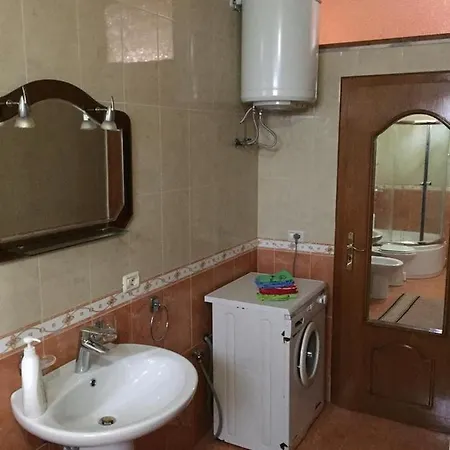Gest House Vandrarhem Shkodër