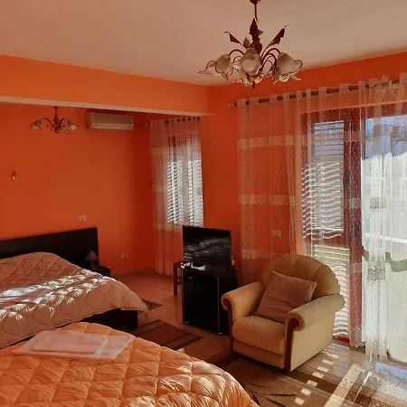 بيت شباب Gest House شكودر